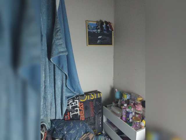 SquirtApril live cam on BongaCams
