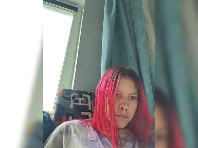 SquirtApril webcam