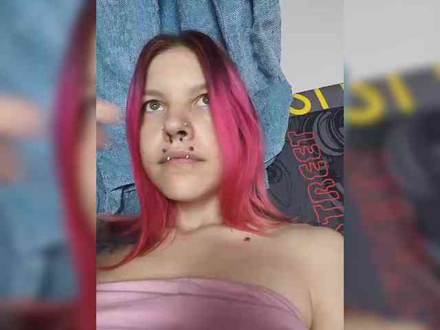 SquirtApril webcam