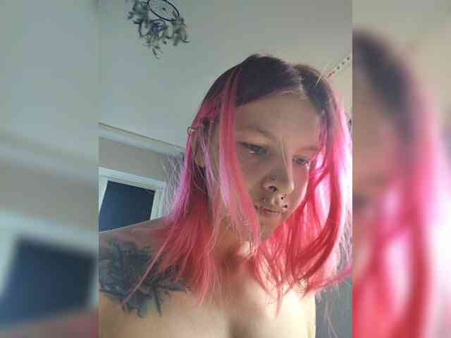 SquirtApril Live Webcam on BongaCams