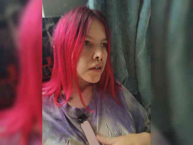 SquirtApril webcam