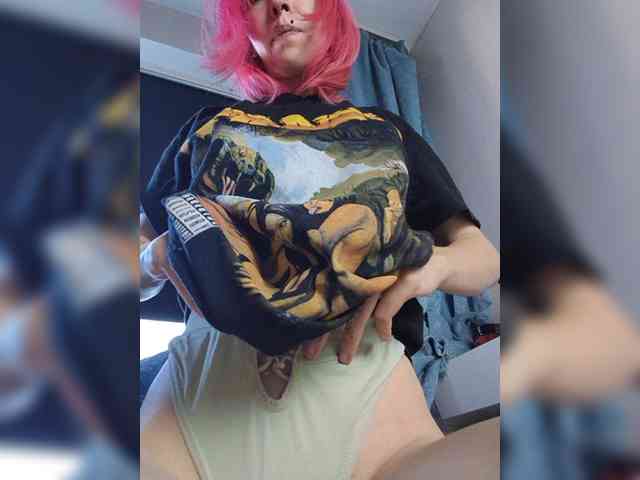 SquirtApril webcam