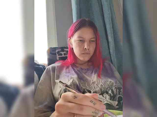 SquirtApril webcam