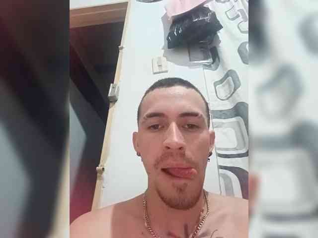 Yeikob4 Sex Cam Show