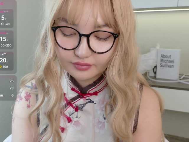 sakuraclover live cam on BongaCams