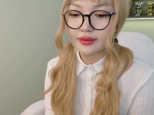sakuraclover live cam on BongaCams