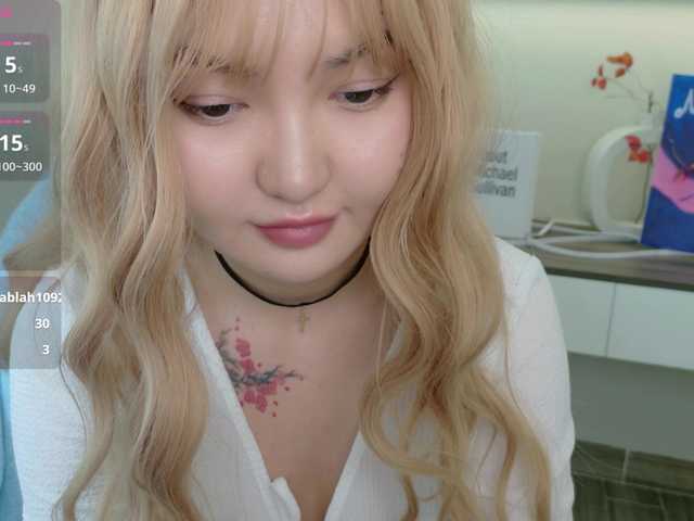 sakuraclover live cam on BongaCams