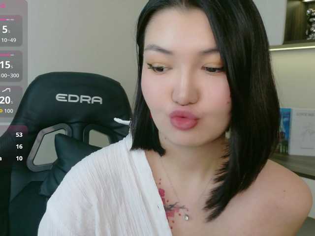 sakuraclover live cam on BongaCams