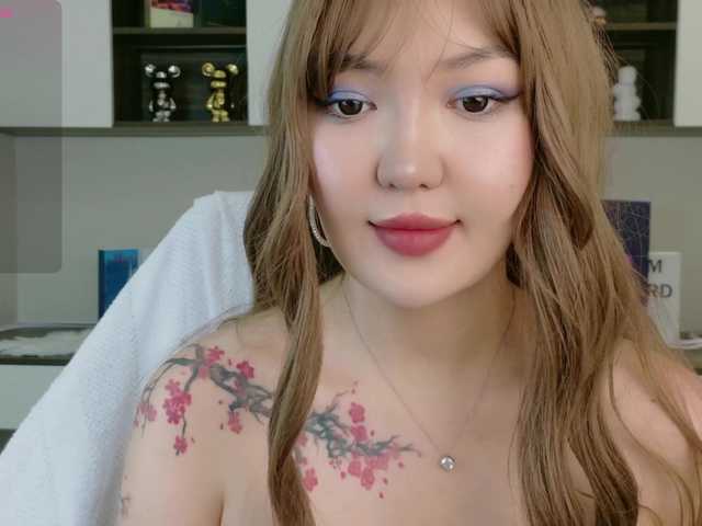 sakuraclover live cam on BongaCams