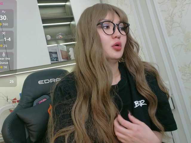 sakuraclover live webcam show