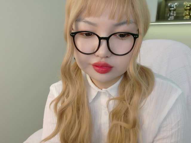 sakuraclover live cam on BongaCams