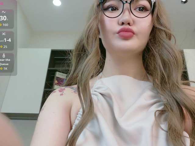 sakuraclover live cam on BongaCams