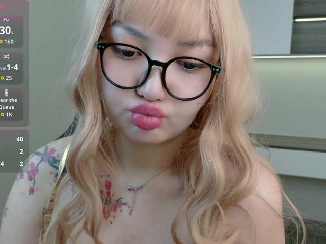 sakuraclover live sex show