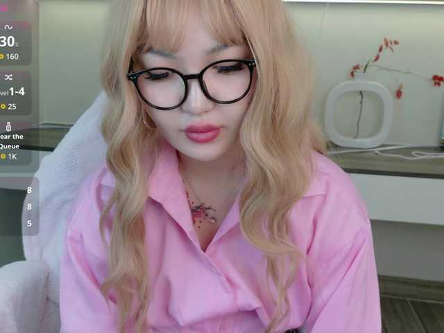 sakuraclover live cam on BongaCams