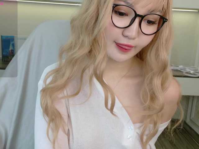 sakuraclover live cam on BongaCams