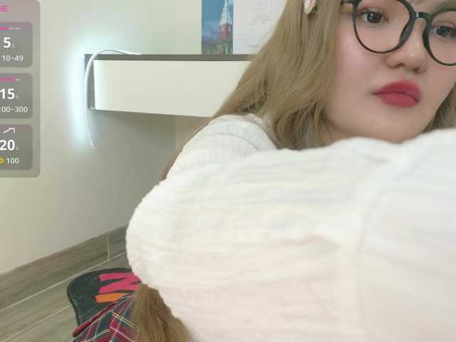 sakuraclover live webcam show