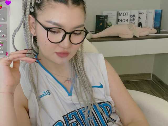 sakuraclover live cam on BongaCams