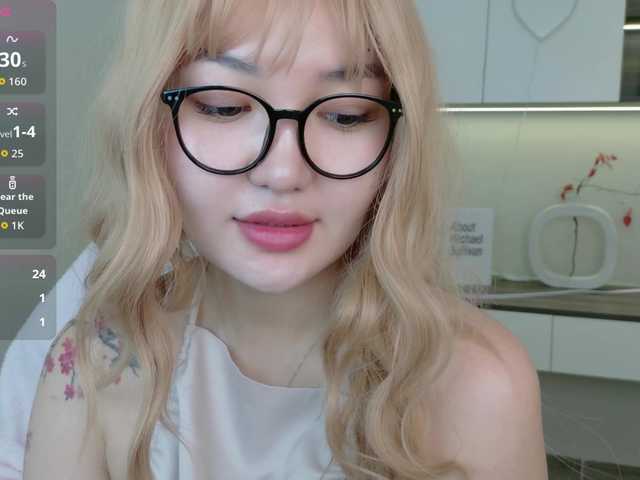 sakuraclover live cam on BongaCams