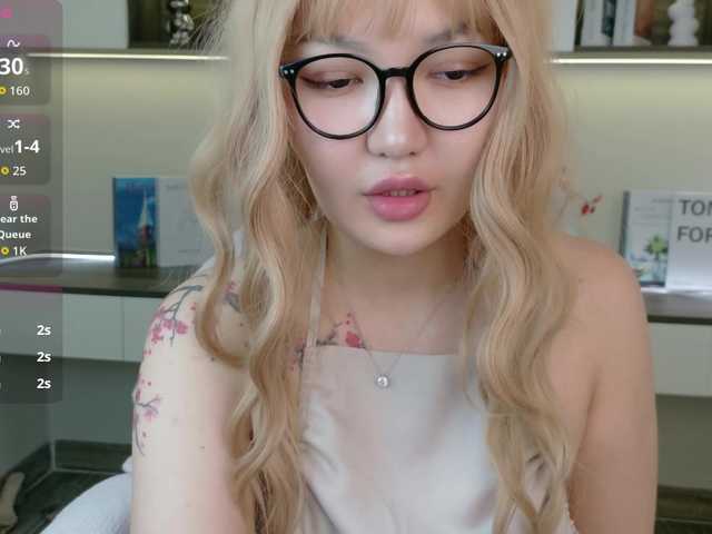 sakuraclover live cam on BongaCams