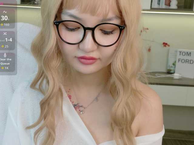 sakuraclover live cam on BongaCams