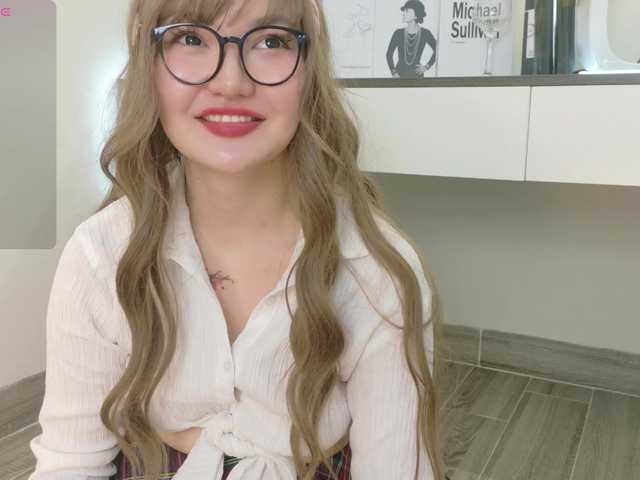 sakuraclover live cam on BongaCams