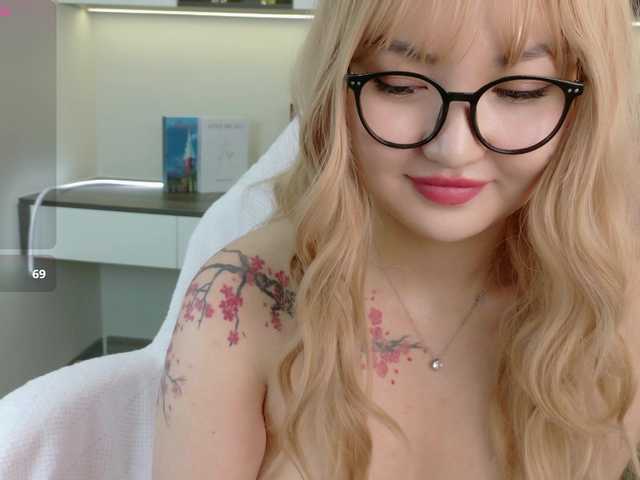 sakuraclover live sex show