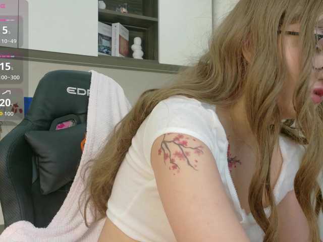 sakuraclover live webcam show