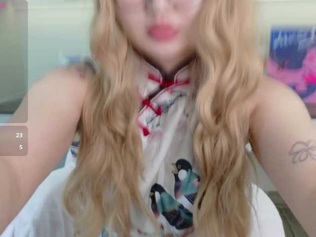 sakuraclover live cam on BongaCams