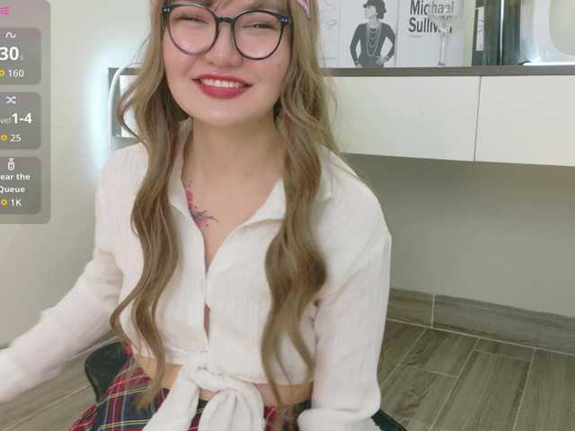 sakuraclover live webcam show