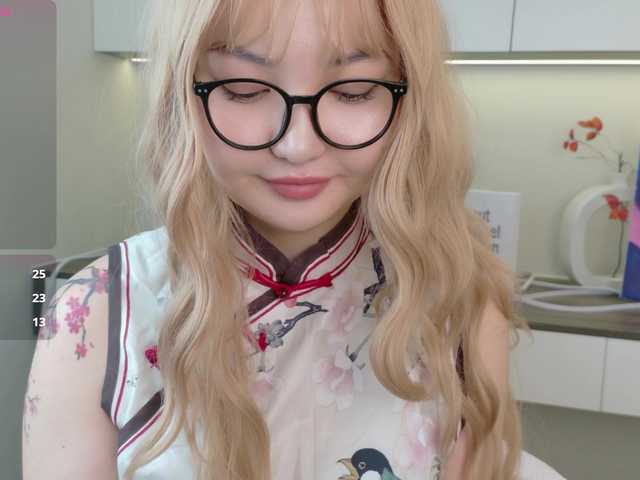 sakuraclover live cam on BongaCams