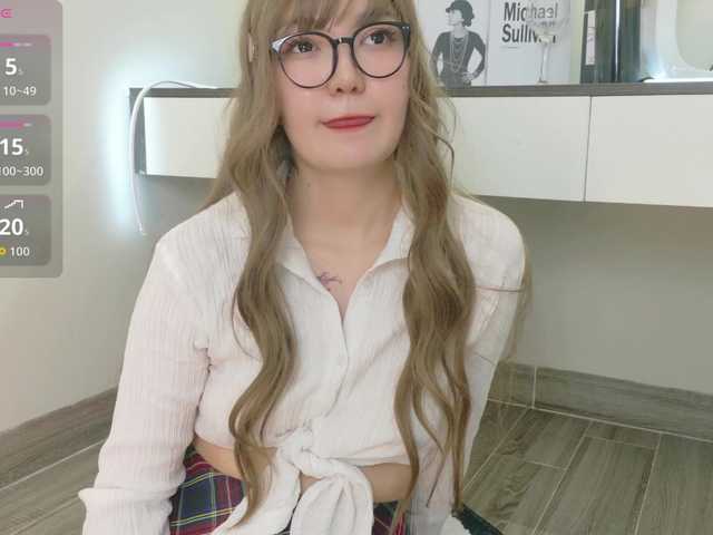 sakuraclover live webcam show