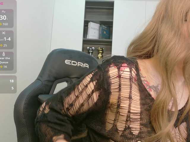sakuraclover live cam on BongaCams