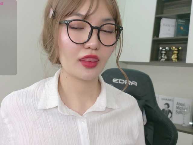 sakuraclover live webcam show