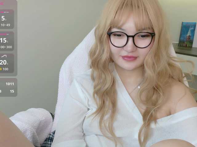 sakuraclover live cam on BongaCams