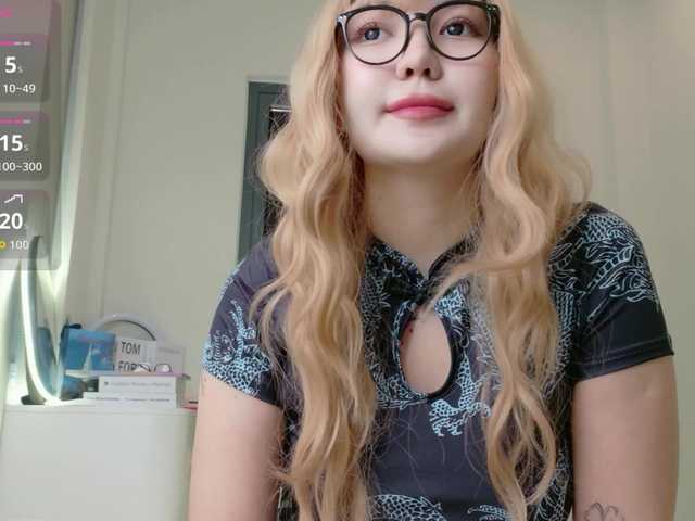 sakuraclover live cam on BongaCams