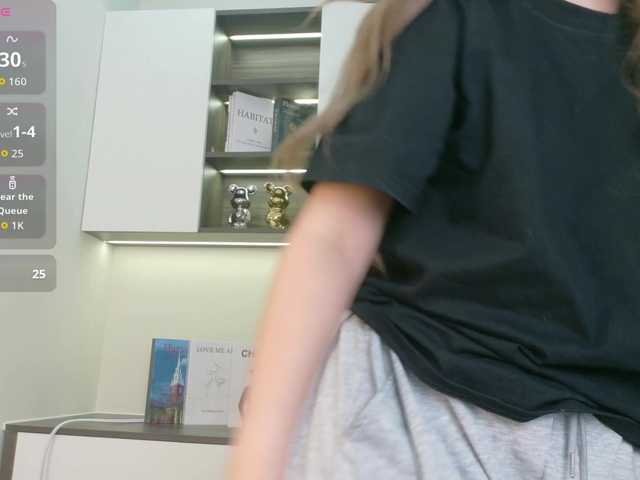 sakuraclover live cam on BongaCams