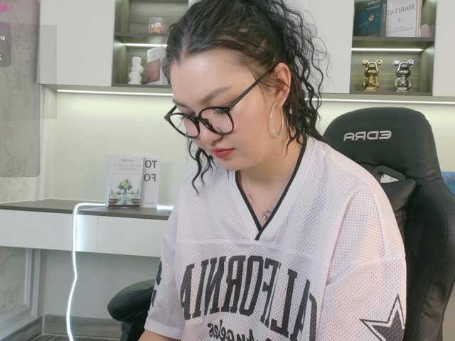 sakuraclover live cam on BongaCams