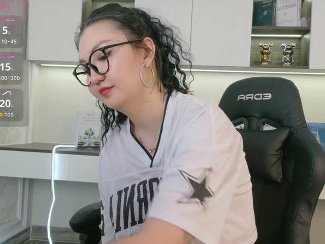 sakuraclover live cam on BongaCams