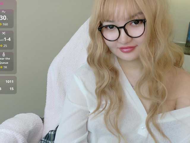 sakuraclover live cam on BongaCams