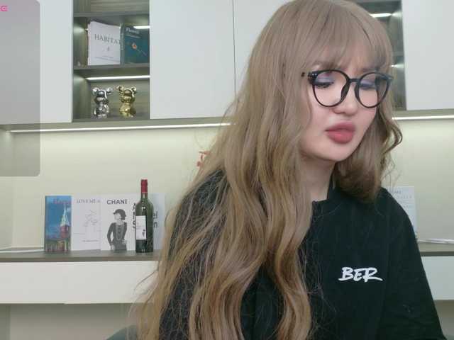 sakuraclover live cam on BongaCams