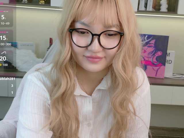 sakuraclover live cam on BongaCams