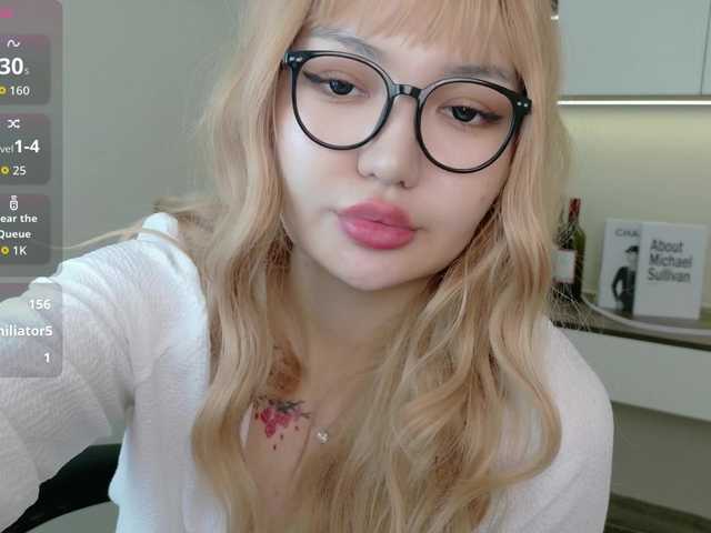 sakuraclover live cam on BongaCams