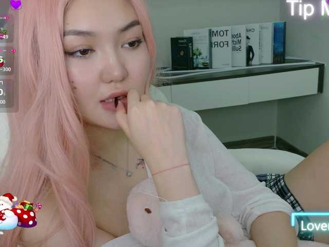 sakuraclover live cam on BongaCams