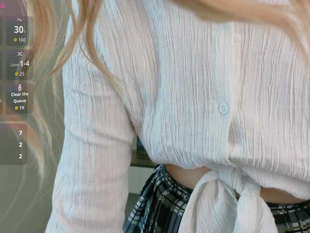 sakuraclover live cam on BongaCams