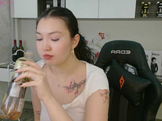 sakuraclover live cam on BongaCams