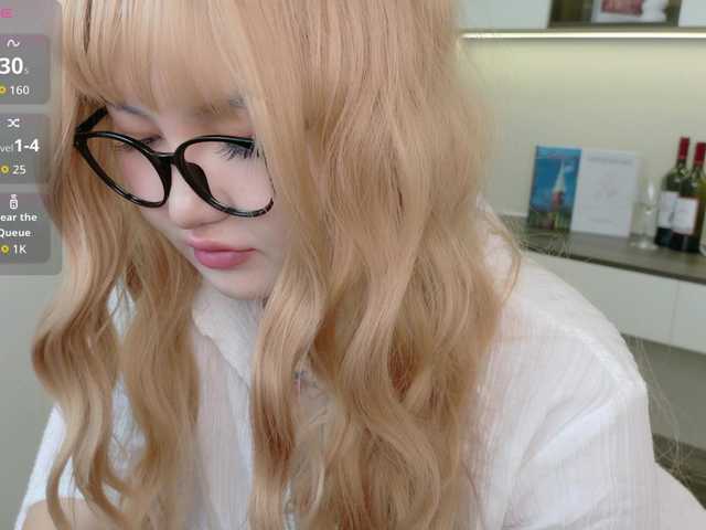 sakuraclover live cam on BongaCams