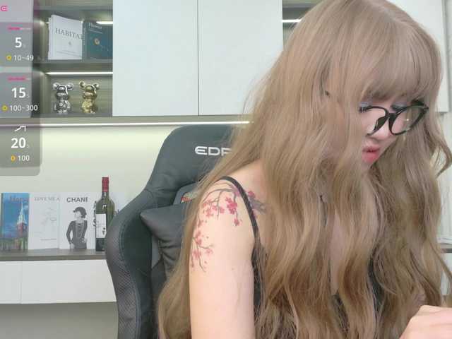 sakuraclover live cam on BongaCams