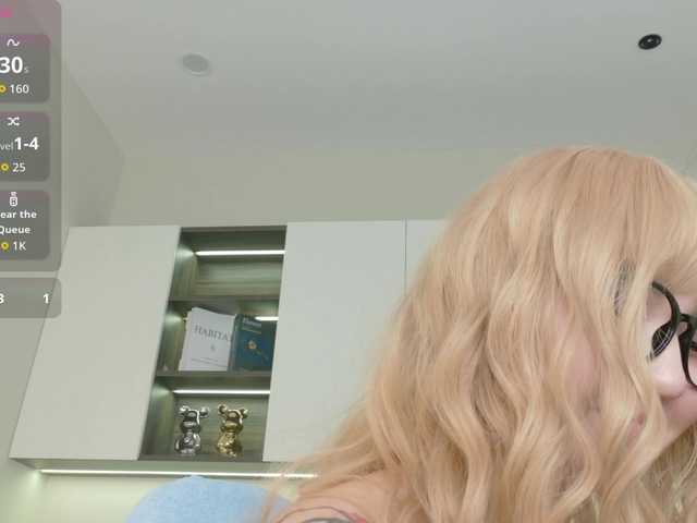 sakuraclover live cam on BongaCams