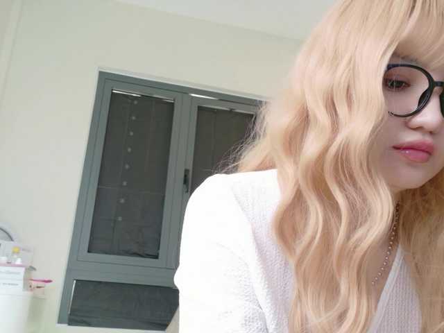 sakuraclover live cam on BongaCams