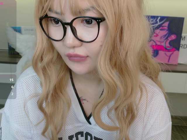 sakuraclover live cam on BongaCams